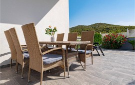 Appartamento vacanze per 4 persone con terrazza, Croatia, Bilice, Šibenik-Knin