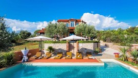 Villa per 9 persone con giardino, Croatia, Bilice, Šibenik-Knin