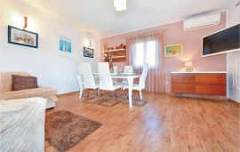 Casa vacanza per 5 persone con terrazza, Croatia, Bilice, Šibenik-Knin