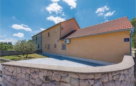 Casa vacanza per 7 persone con terrazza, Croatia, Bilice, Šibenik-Knin