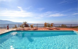 Appartamento di 250 metri quadri con parcheggio, fossa per il fuoco, piscina e giardino, Italia, Castiglion Fiorentino, Provincia di Arezzo