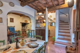 Villa 'Castello di Monteluco a Lecchi' con vista sulle colline, piscina e Wi-Fi, Italia, Gaiole in Chianti, Chianti