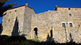 Villa 'Castello di Monteluco a Lecchi' con vista sulle colline, piscina e Wi-Fi, Italia, Gaiole in Chianti, Chianti