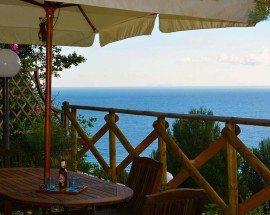 Meraviglioso panorama sul mare a Sperlonga, Italia, Sperlonga, Provincia di Latina