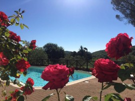 Villa con piscina tra le colline del lago di Bracciano, Italia, Manziana, Lago di Bracciano