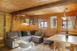 Chalet 'Griawanghütt'n Zillertal' con vista sulle montagne, terrazza privata e balcone