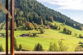 Appartamento 'Obergeschoss' con vista sulle montagne e balcone