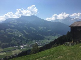 Casa vacanze 'Goass'n Alm Zillertal' con vista sulle montagne, terrazza privata e giardino privato