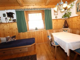 Cosy holiday apartment near the ski area