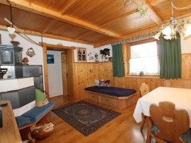 Cosy holiday apartment near the ski area