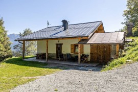 Chalet 'Baita Cisina' con vista sulle montagne, terrazza privata e Wi-Fi, Italy, Villa Rendena, Porte di Rendena