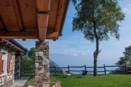 Un'oasi in mezzo alla natura: casa in pietra di 3 locali arredata con gusto con laghetto, Italia, Levo (Stresa), Comune di Stresa