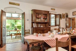 Villa 'Cascina Gretaio' con vista sulle montagne, piscina privata e Wi-Fi, Italy, Reggello, Valdarno