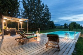 Villa sul Fiume, Italia, Lucca, Via Francigena