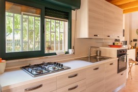 Appartamento sul mare con piscina e Wi-Fi - animali domestici ammessi, Italia