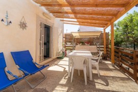 Appartamento sul mare con piscina e Wi-Fi - animali domestici ammessi, Italia