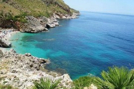 Casa signorile con piscina ed un'altra con jacuzzi idromassaggio, Italia, Castellammare del Golfo, Provincia di Trapani