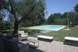 Appartamento in casa bifamiliare con parco e piscina esclusivi a 10' dal mare, Italia, Tavullia, Pesaro-Urbino