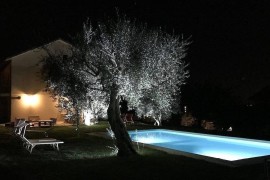 Appartamento in casa bifamiliare con parco e piscina esclusivi a 10' dal mare, Italia, Tavullia, Pesaro-Urbino