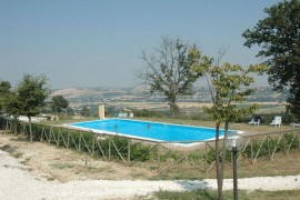 Accogliente casa vacanze a San Lorenzo in Campo, Italy, San Lorenzo in Campo, Valle del Metauro