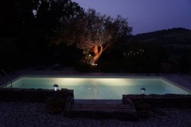 Quietly situated vacation home with pool for 12-14 pers., Italia, Cupramontana, Provincia di Ancona