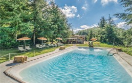 Casa vacanza per 27 persone con piscina, Italia, Apecchio, Valle del Metauro