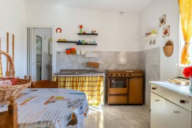 Trullo 'Nunuccio' con terrazza privata, Wi-Fi e aria condizionata, Italy, Ceglie Messapica, Salento