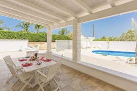 Swan villa with private pool, absolute privacy, Italia, Pantanagianni, Torre Santa Sabina