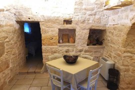 Trullo Madia With Shared Jacuzzi for a memorable stay in nature and relax, Italy, Salento