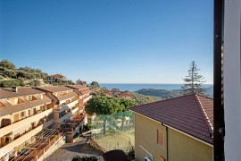 Casa vacanze 'Ca' Del Sole' con vista mare, giardino privato e Wi-Fi, Italy, Civezza, Riviera di Ponente